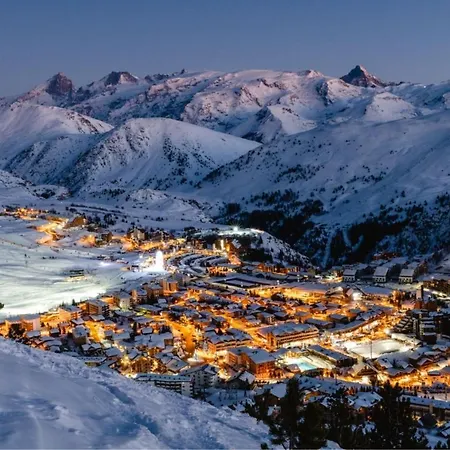 Au Pied Des Pistes Apartment *
